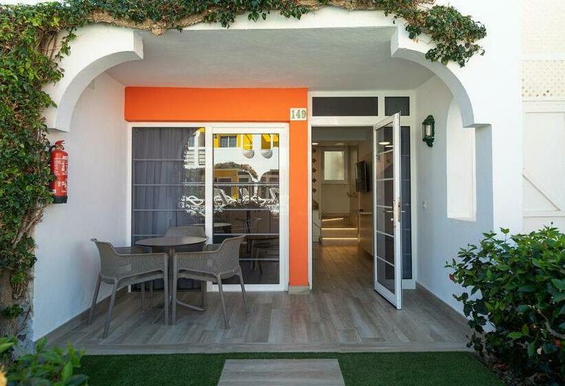 בקתה סופריור, Bungalows Cordial Green Golf