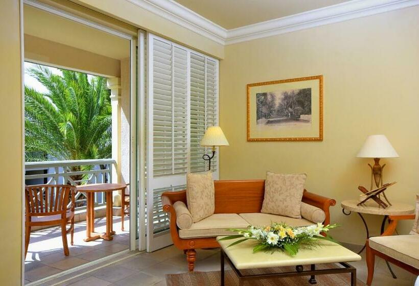 اتاق اساندارد با چشم‌انداز جانبی به دریا, The Residence Mauritius