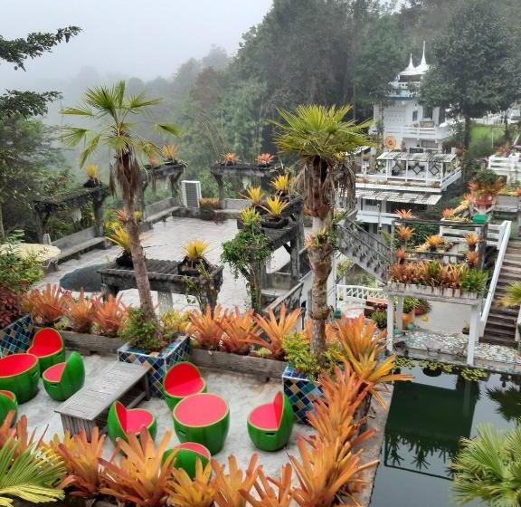 Семейный Номер, Banthorphan Resort
