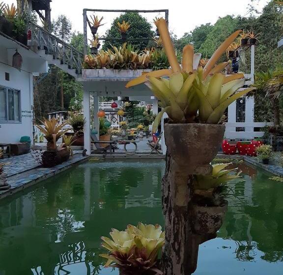 Семейный Номер, Banthorphan Resort