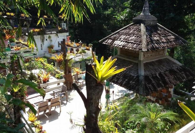家庭间, Banthorphan Resort