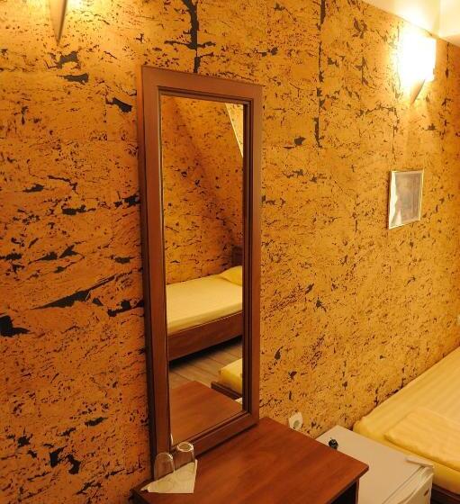 Family Suite, Complex Racic