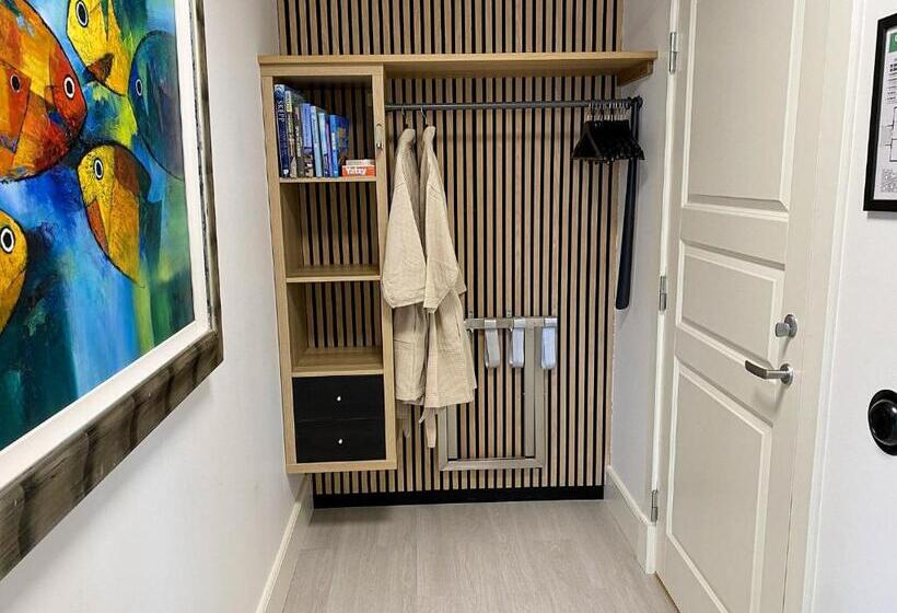 Номер Deluxe Вид на Море с Балконом, Skaftö Hotell Villa Lönndal, Grundsund