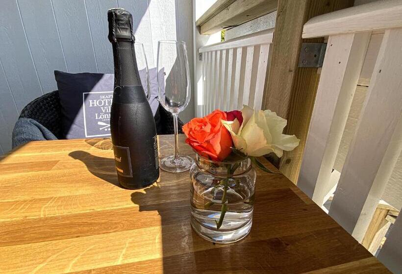 Номер Deluxe Вид на Море Боковой, Skaftö Hotell Villa Lönndal, Grundsund