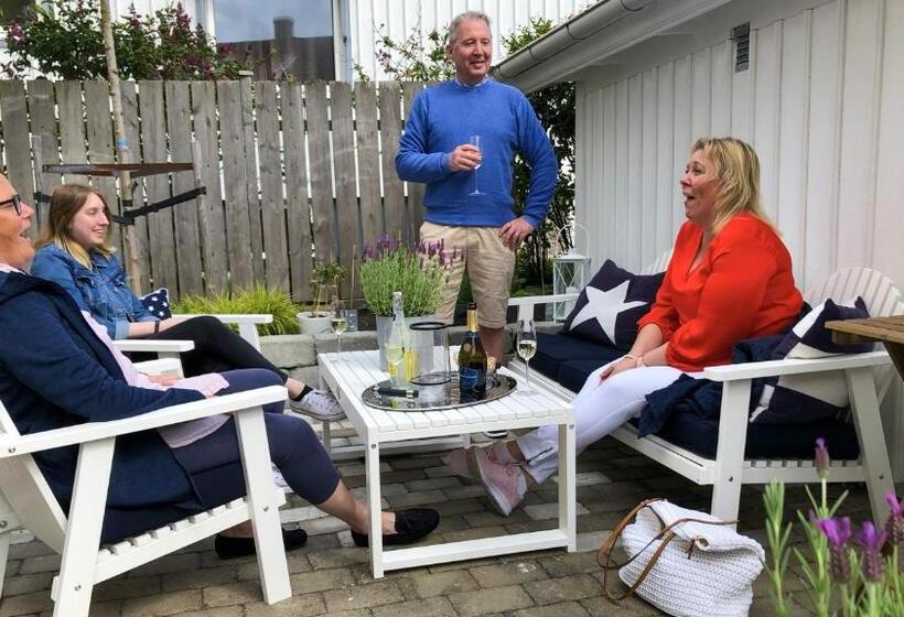 Семейный Номер, Skaftö Hotell Villa Lönndal, Grundsund