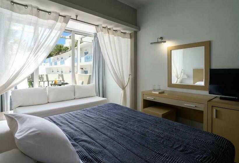 주니어 스위트, Afroditi Venus Beach Resort