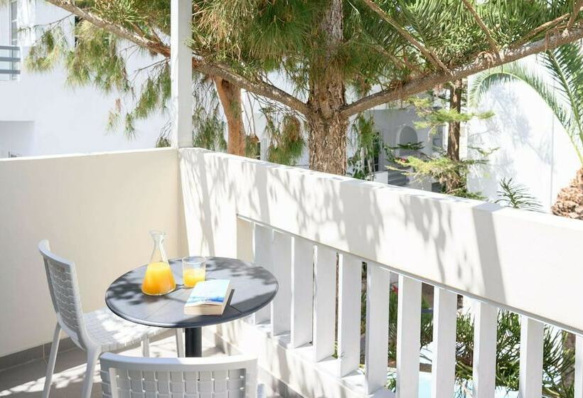 주니어 스위트, Afroditi Venus Beach Resort