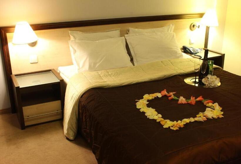 سوییت, Business Hotel Premier
