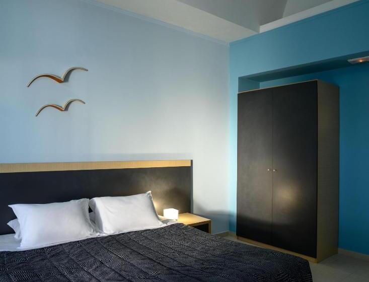 주니어 스위트, Afroditi Venus Beach Resort