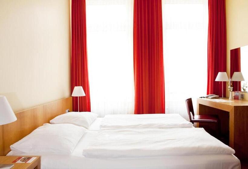 Номер Комфорт, Vienna House Easy By Wyndham Rostock