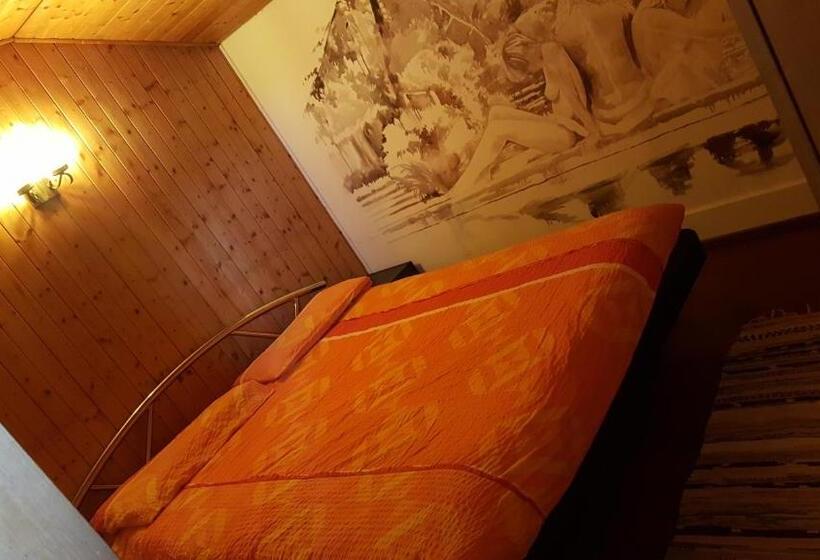 浴室共有スタンダード４人用ルーム, Pensione Cari