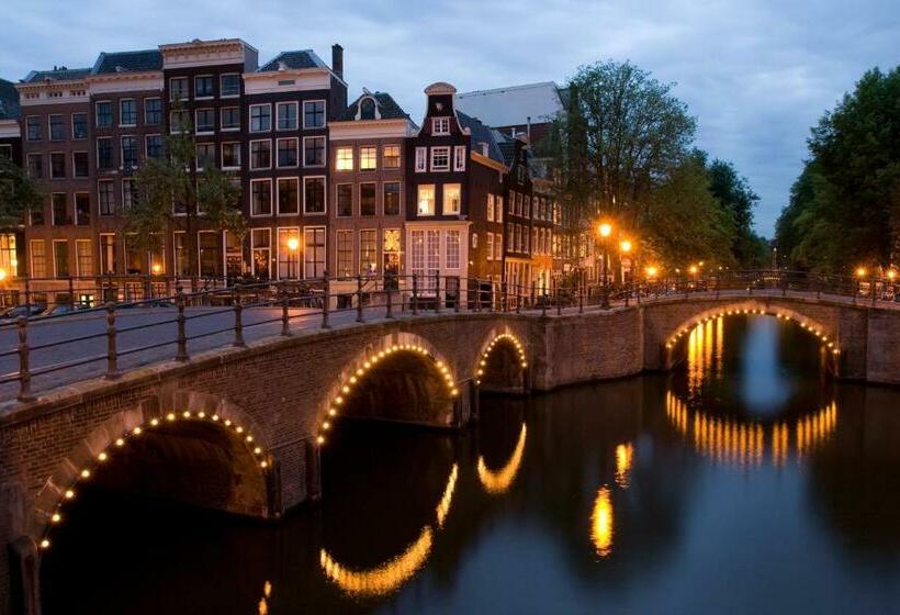 Номер Deluxe, De Keizerskroon Amsterdam Schiphol Halfweg