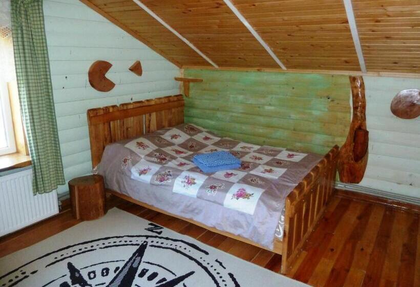 스탠다드 트리플 룸, Kostel House