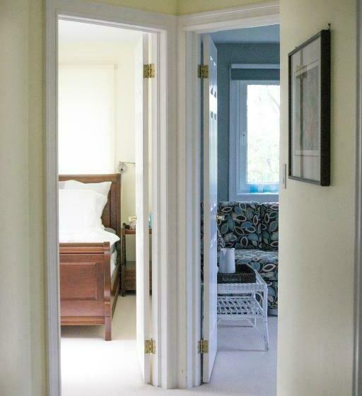 סוויטה דלוקס, The Empty Nest B & B