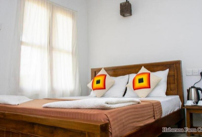 Семейный Номер, Habarana Farm Cottage