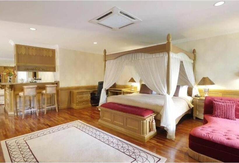 Люкс Вид на Бассейн, Cyberview Resort & Spa