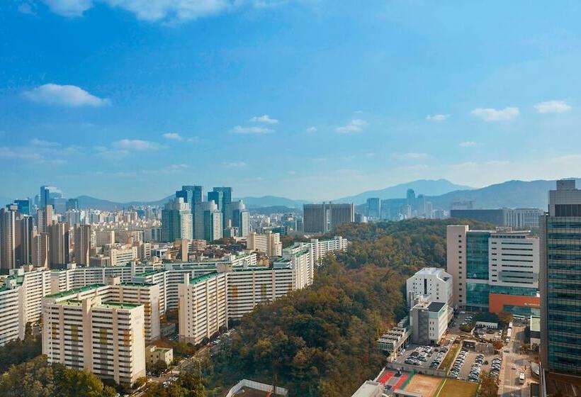 Номер Executive, Jw Marriott Hotel Seoul