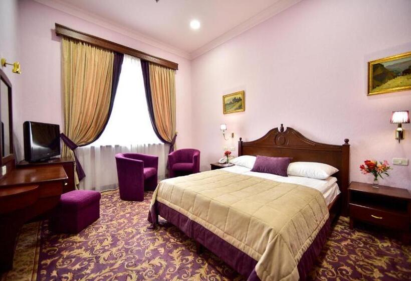 스위트, Metropol Hotel Yerevan