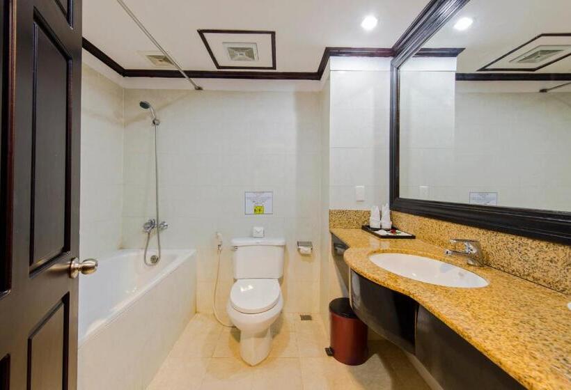 豪华园景房, River Beach Resort & Residences