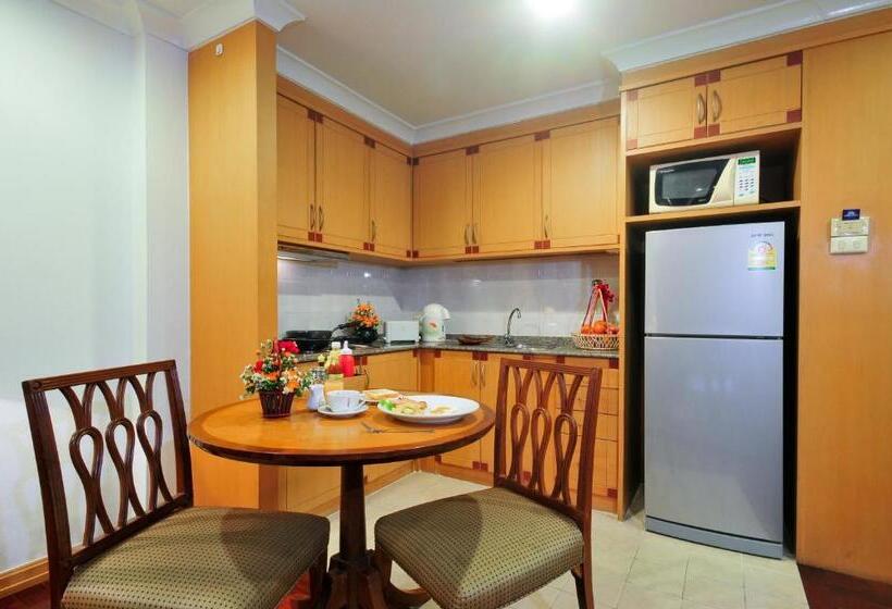 سوئیت اجرایی با بالکن, Admiral Suites Bangkok