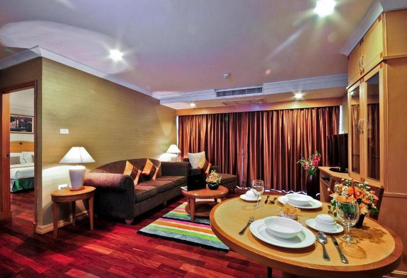 سوئیت با بالکن, Admiral Suites Bangkok