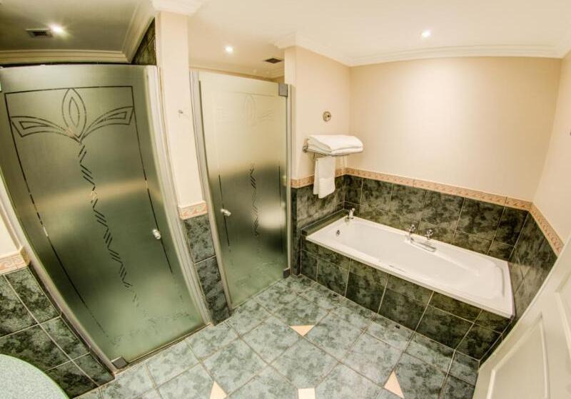 Quarto Superior, Courtyard Hotel Gqeberha