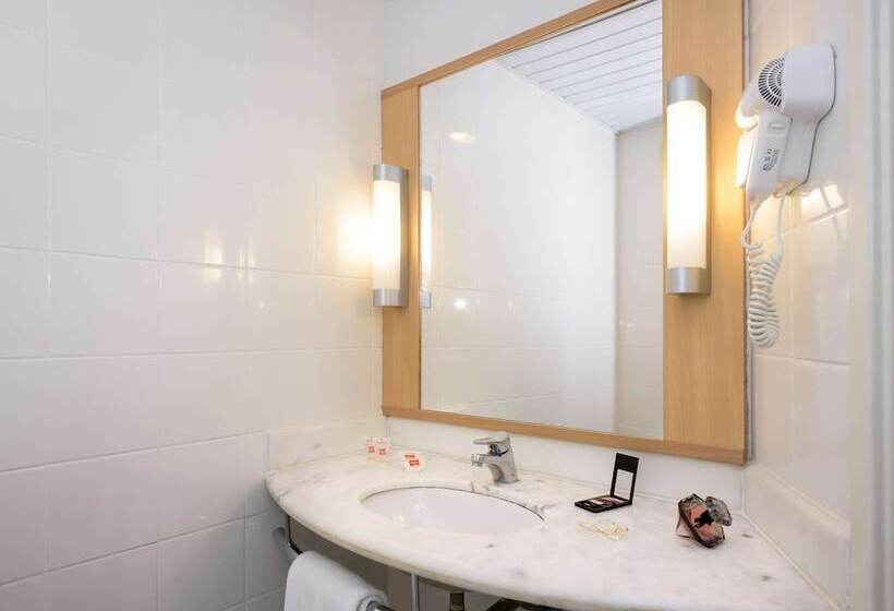 Quarto Estandar, Ibis Salvador Rio Vermelho