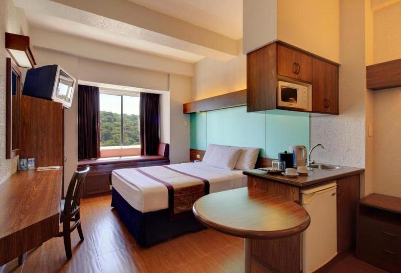 Люкс, Microtel By Wyndham Baguio