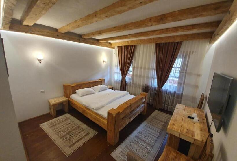 Номер Deluxe с Балконом, Păstrăvăria Alex