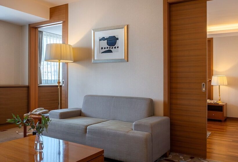 سوییت جونیور, Lotte Hotel Vladivostok