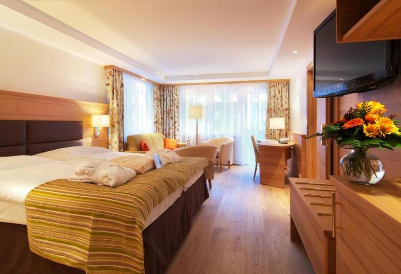 Апартаменты 1 Спальня с Видом, Resort La Ginabelle