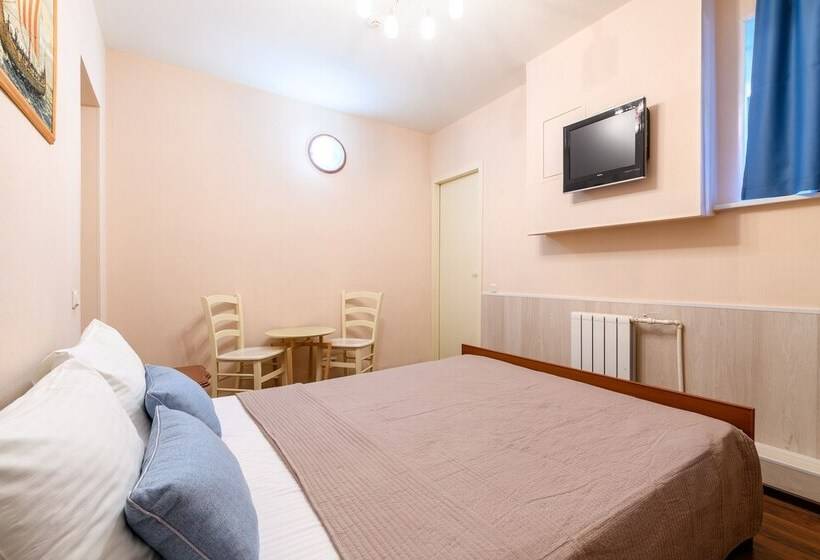 Quarto Economy, Prestige Hotel On Vasilyevsky