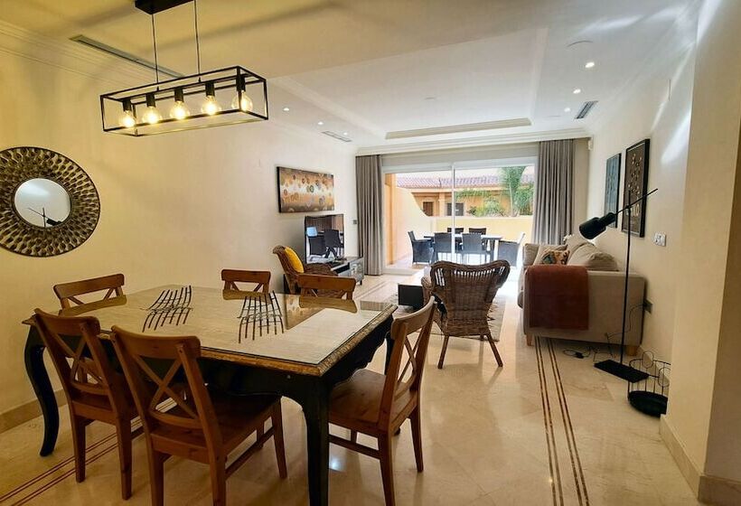 Апартаменты Superior 2 Спальни, Aloha Hill Club Golf & Spa Apartments