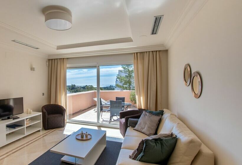 Апартаменты Superior 2 Спальни, Aloha Hill Club Golf & Spa Apartments
