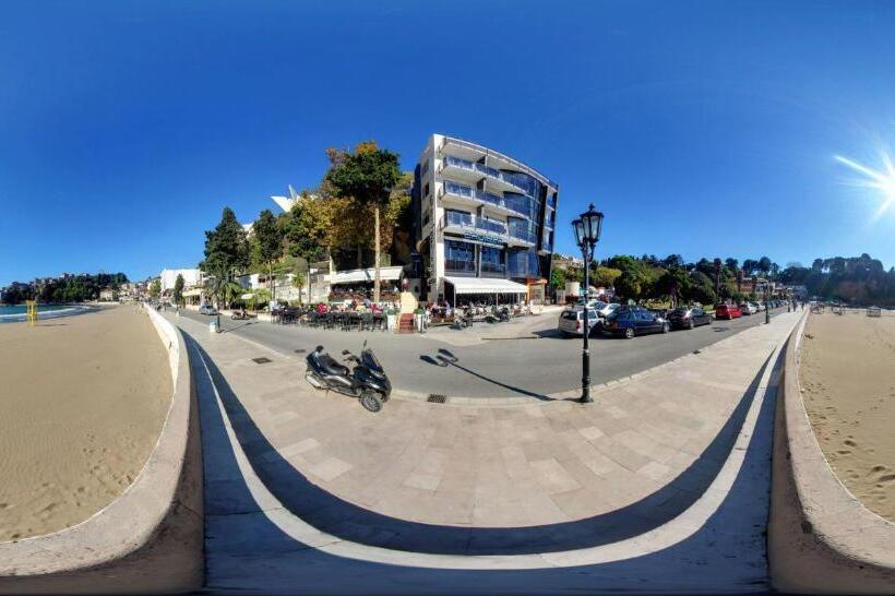 آپارتمان 2 خوابه با چشم‌انداز دریا, Cruiser