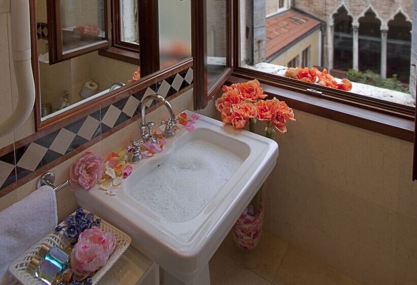 Quarto Deluxe, Al Ponte Dei Sospiri