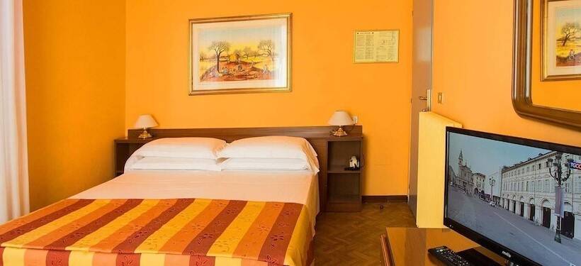اتاق استاندارد یک نفره, Albergo Nazionale