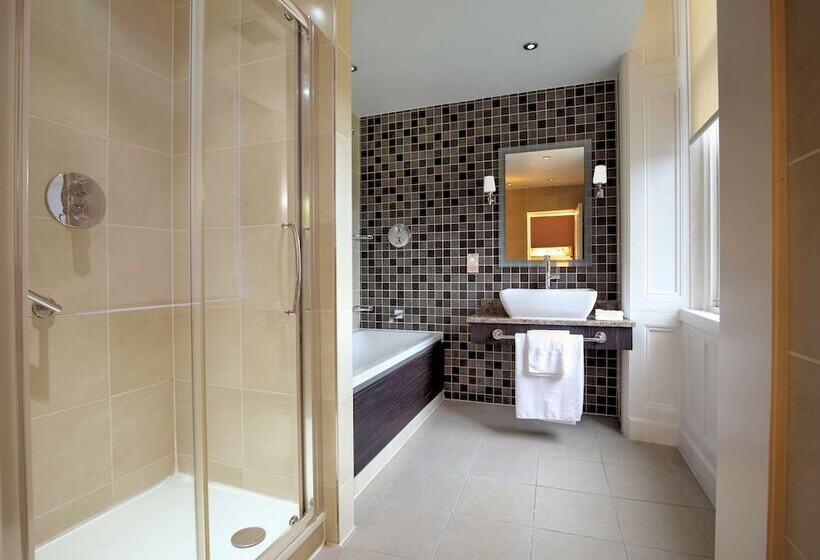 Номер Стандарт Плюс, Doubletree By Hilton Dunblane Hydro