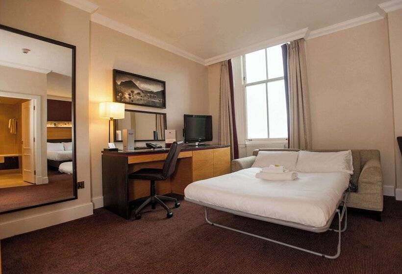 Семейный Номер, Doubletree By Hilton Dunblane Hydro
