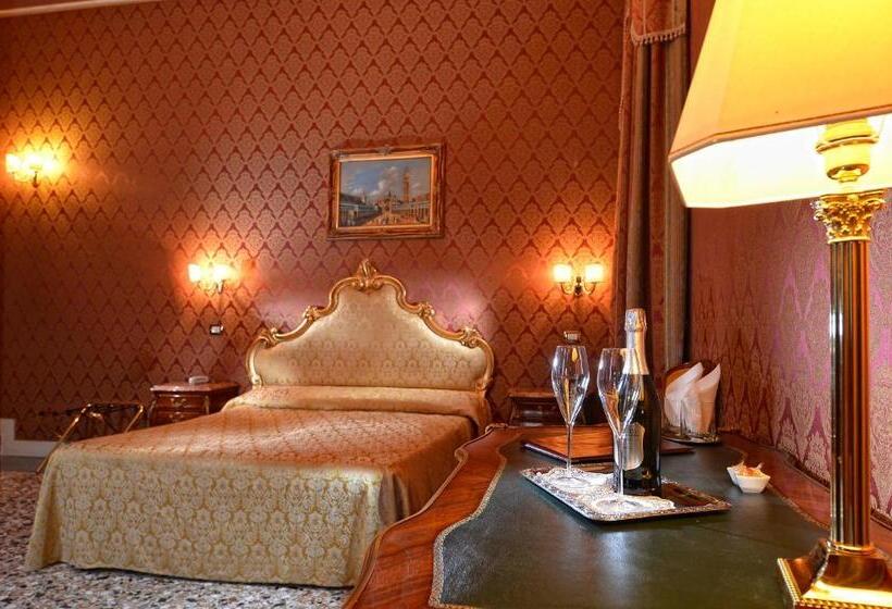 اتاق سوپریور سه تخته, Residenza Hotel San Maurizio