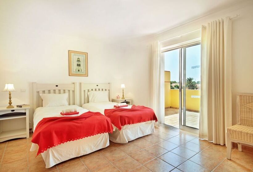 Апартаменты 3 Спальни, Jardim Da Meia Praia Resort