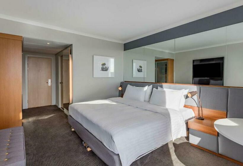 اتاق پرمیوم, Radisson Blu Hotel London Stansted Airport
