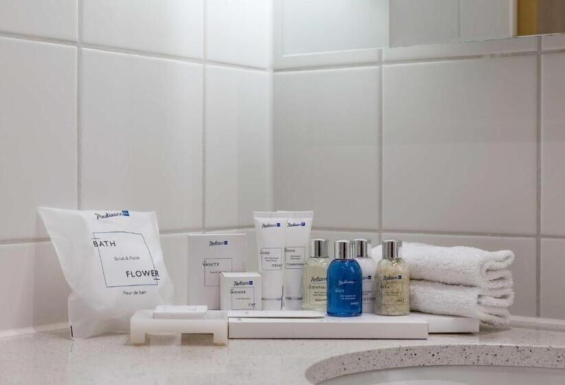 Люкс, Radisson Blu Hotel London Stansted Airport