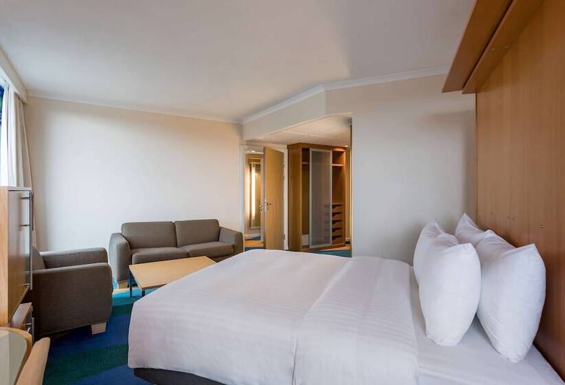 اتاق خانوادگی, Radisson Blu Hotel London Stansted Airport