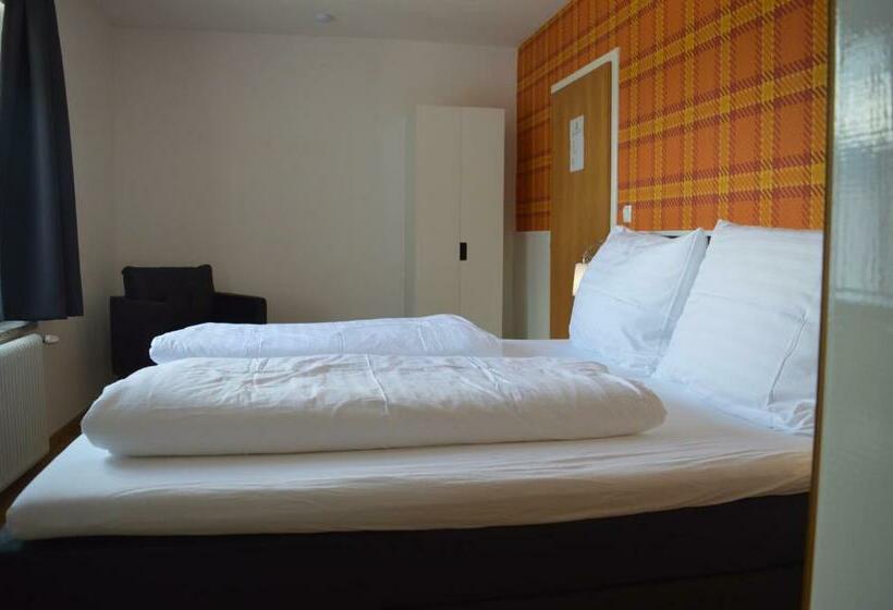 Номер Стандарт, B & B Gmeineck