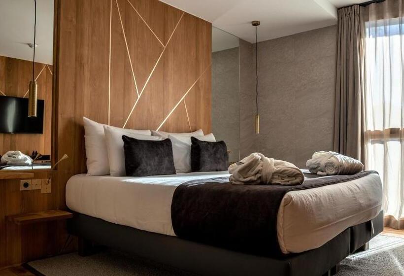 مجموعه ویستا شهر, Hôtel Le Diamond Rock
