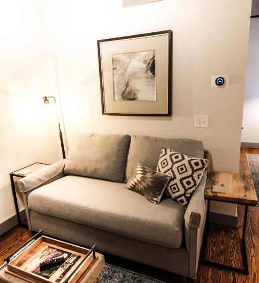 标准工作室, The Lofts At Downtown Salem