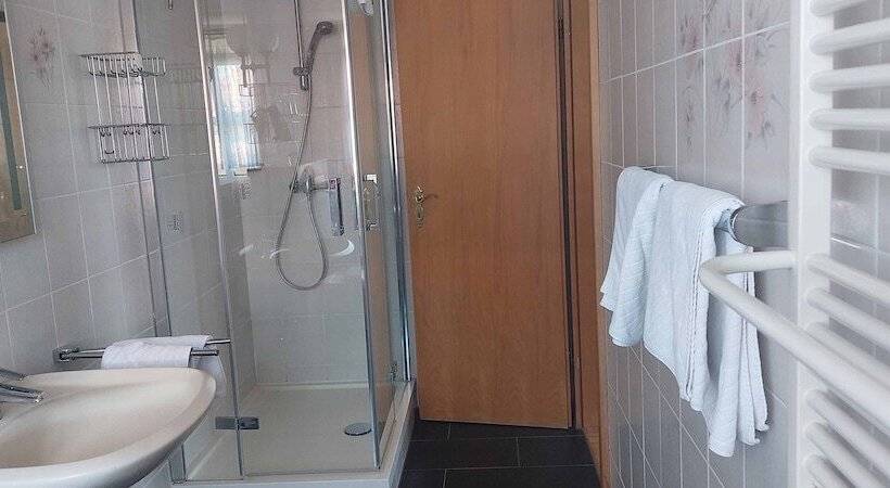 Номер Стандарт, Pension Am Engelsberg