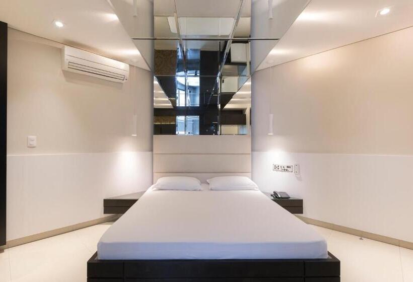 디럭스 스위트, Poeme Motel By Drops