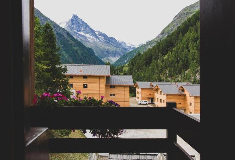 Номер Basic, Europe